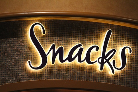 snacks_sign_485.jpg